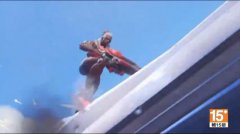 《守望先锋2》新英雄索杰恩技能展示：能滑铲的指挥官