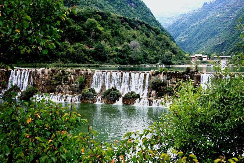 甘肃旅游必去十大景点[甘肃省AAAA景点导游词]