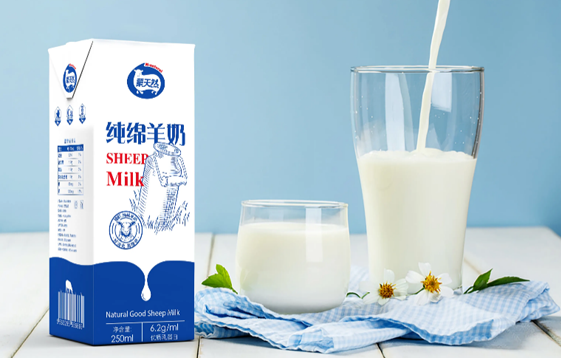 最接近母乳的奶粉是羊奶还是牛奶